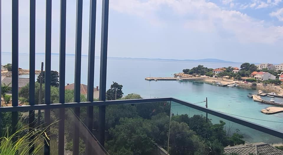 Apartments Solis, 50 M From The Sea - Jakisnica Εξωτερικό φωτογραφία